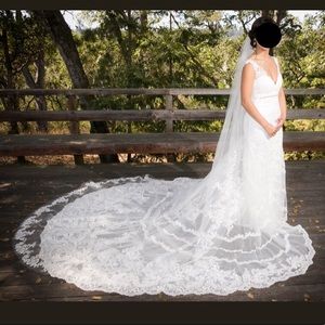 Martina Liana Wedding Dress, 675